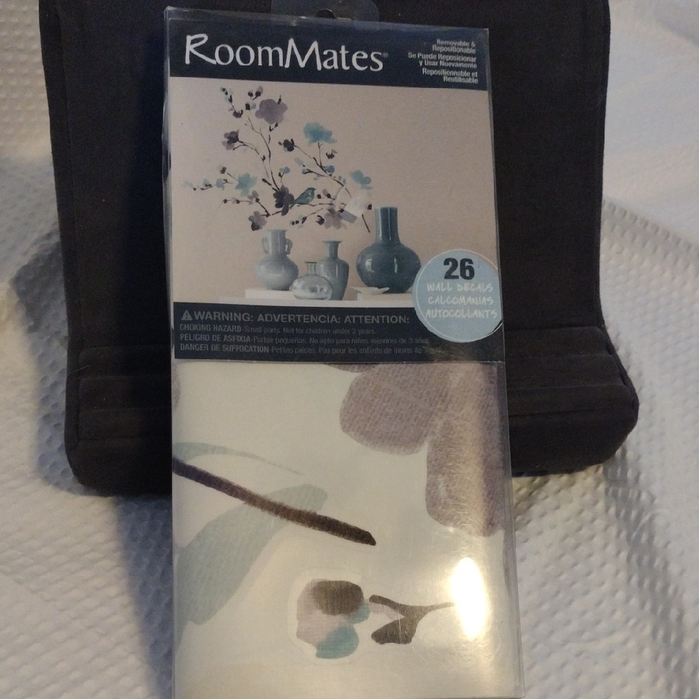 RoomMates Multicolor Floral Wall Decals